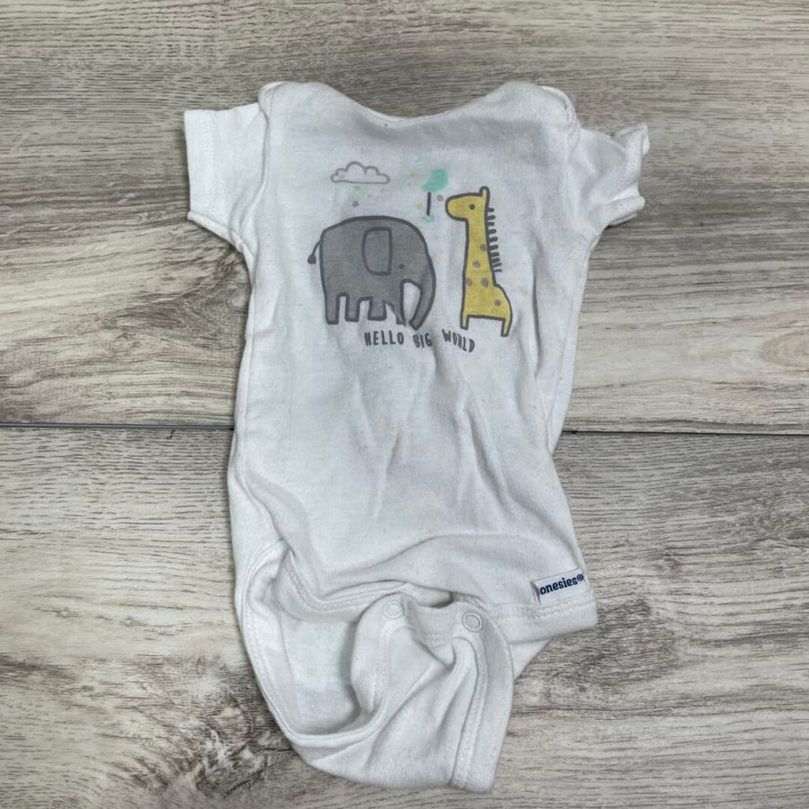 BOYS / GIRLS - Newborn- Onesie - Play Clothes Condition