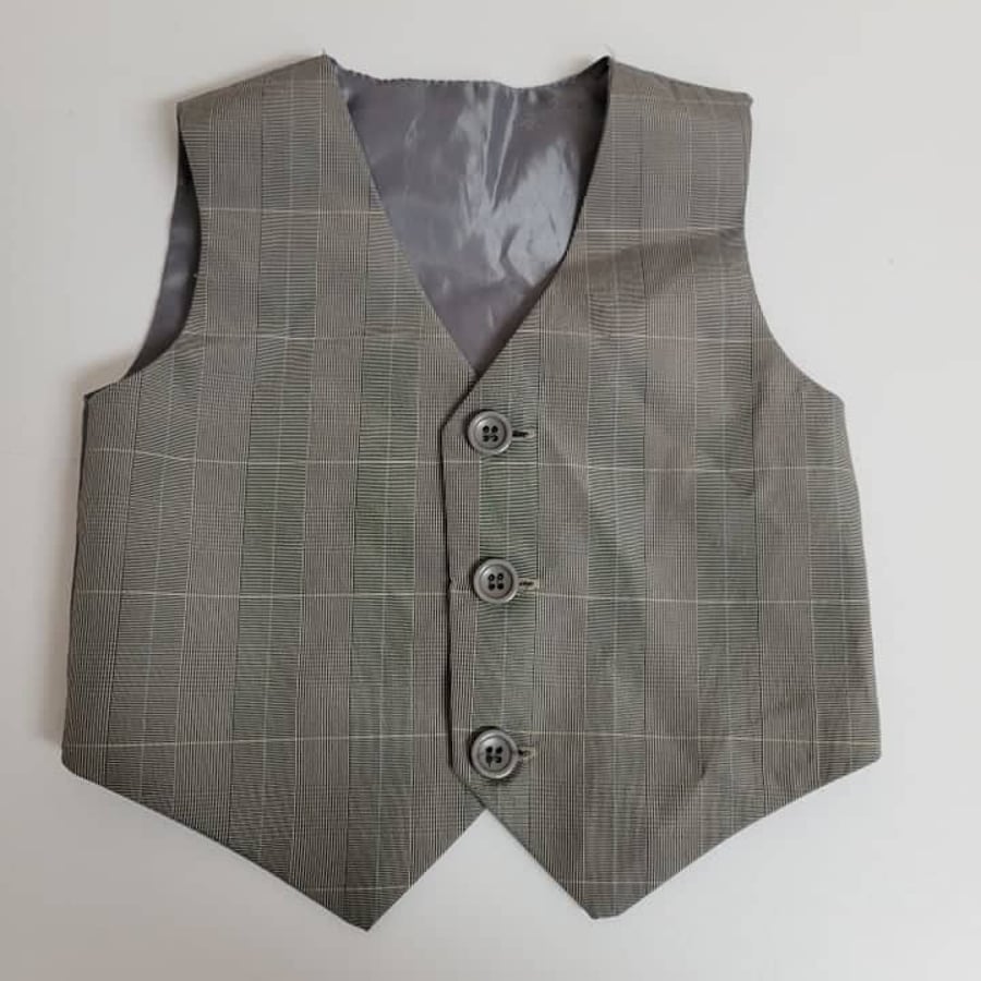 BOYS - #980 - 12 Months - Vest
