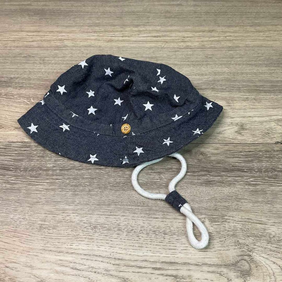 BOYS / GIRLS -  6-12 Months - Hat