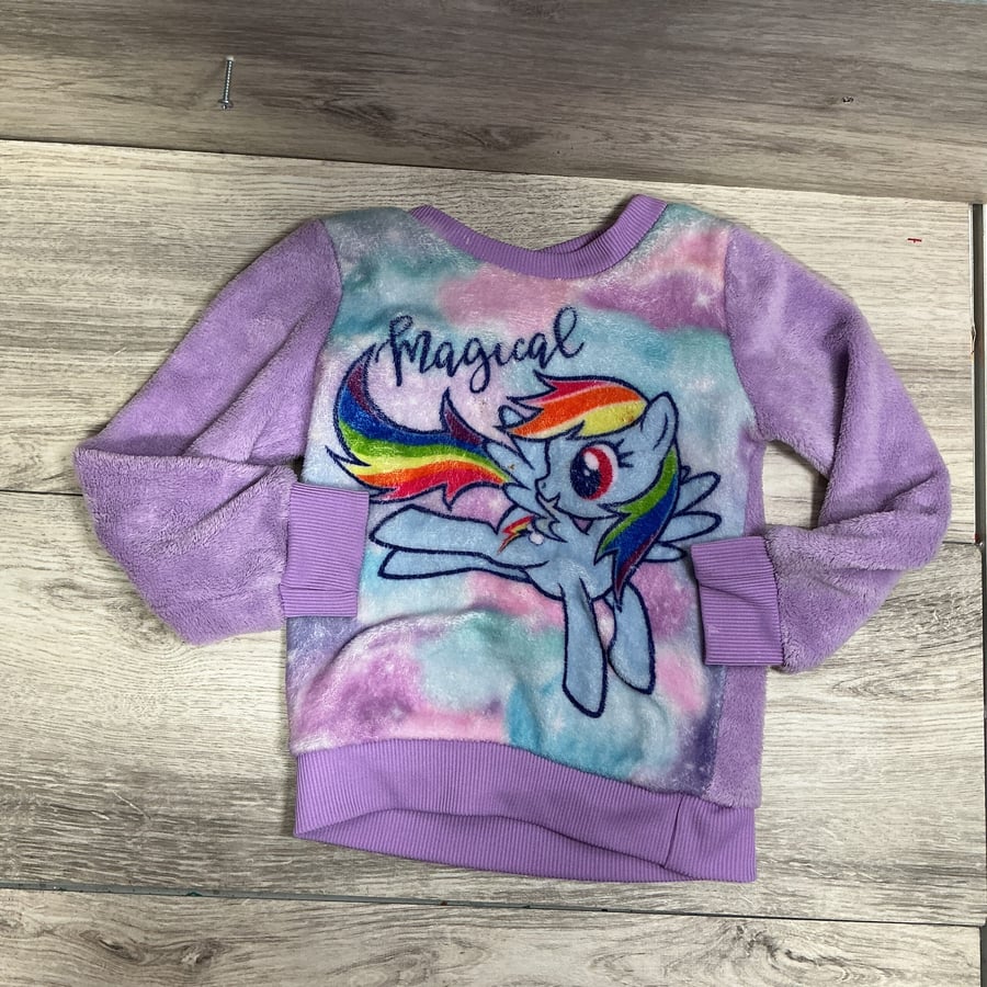 GIRLS - 4/5T - Pullover