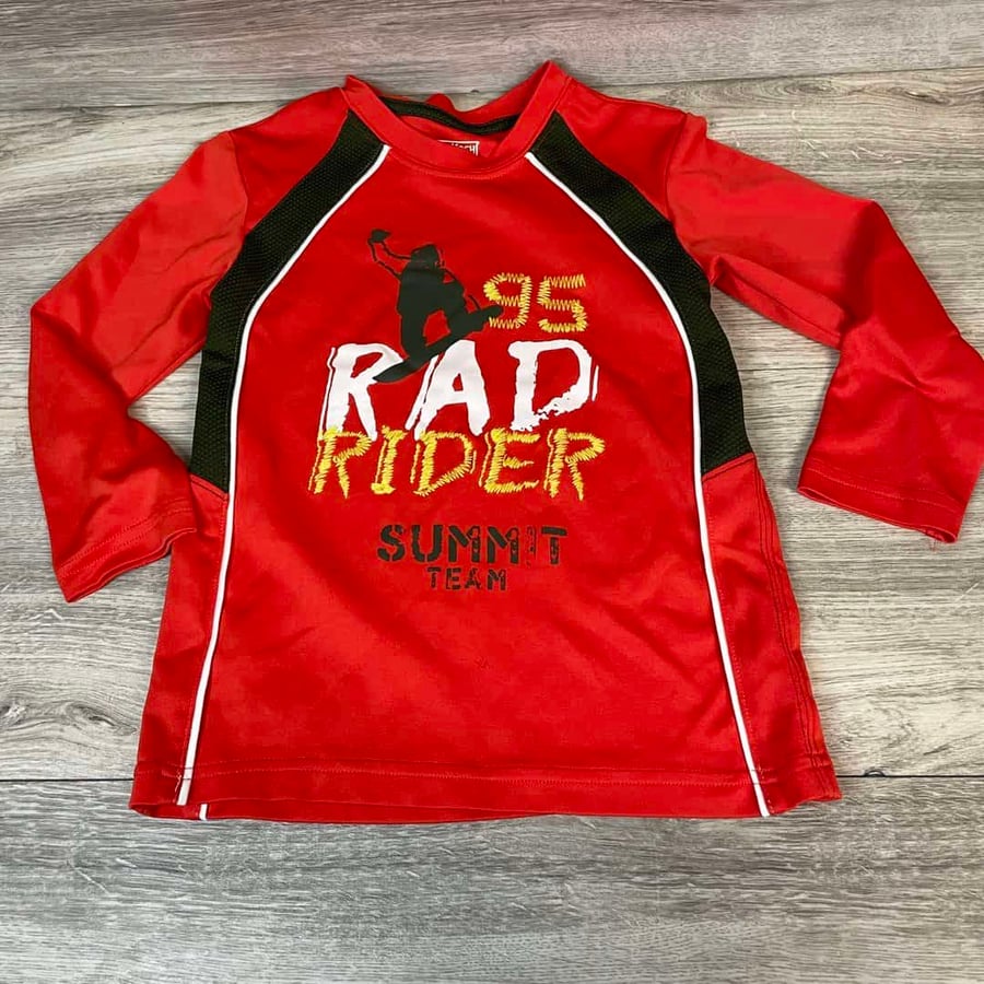 BOYS - Size 5 - Athletic Shirt