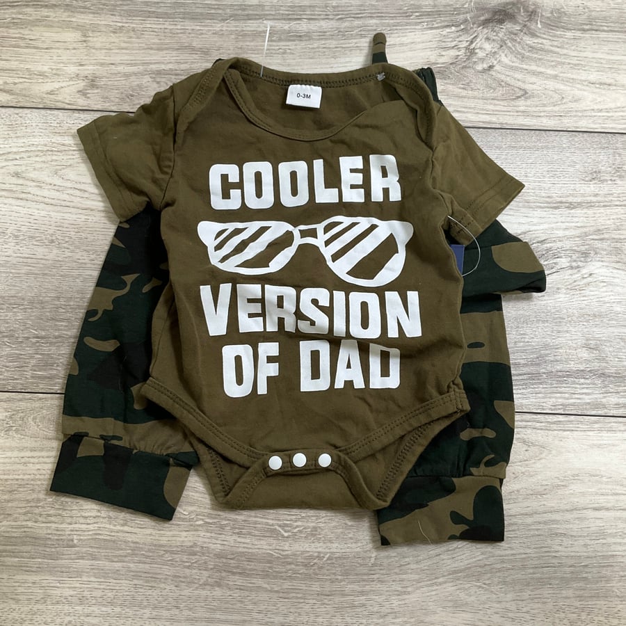 BOYS - 0/3 Month - Outfit with Hat