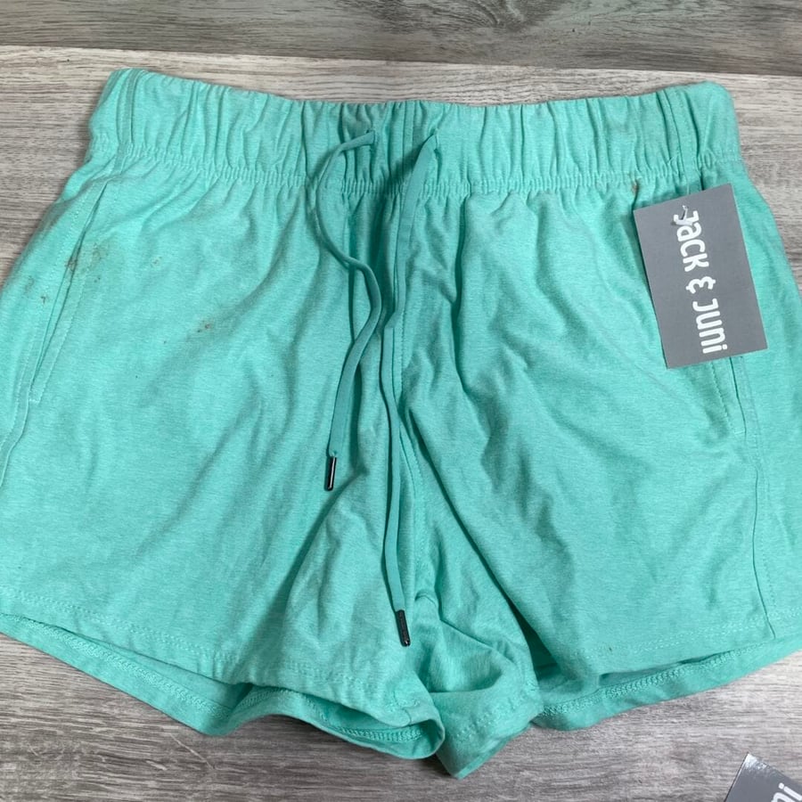 GIRLS - 8/10 - Shorts