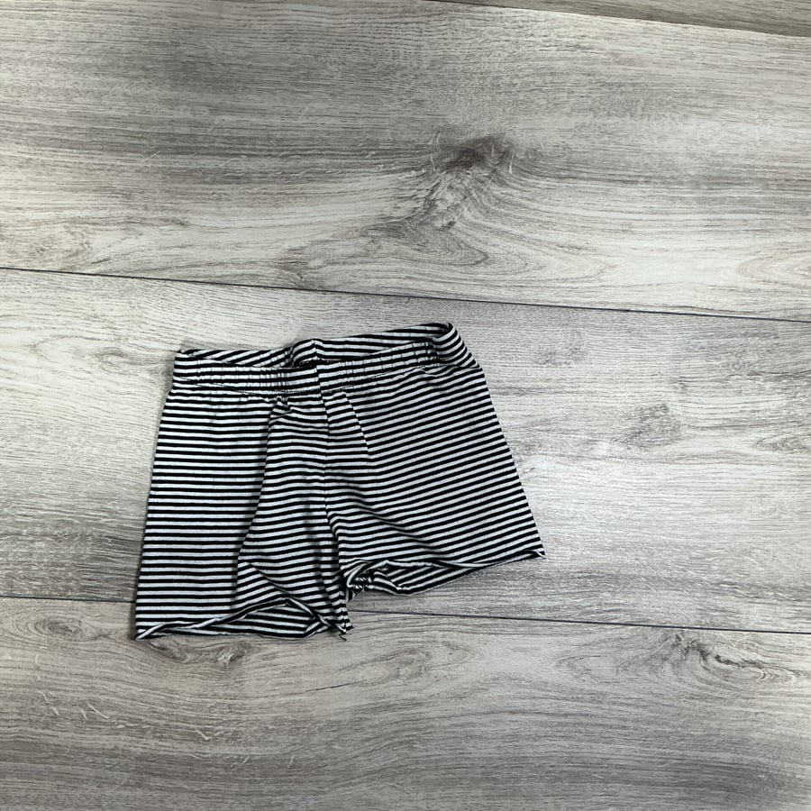 GIRLS - 5T - Shorts