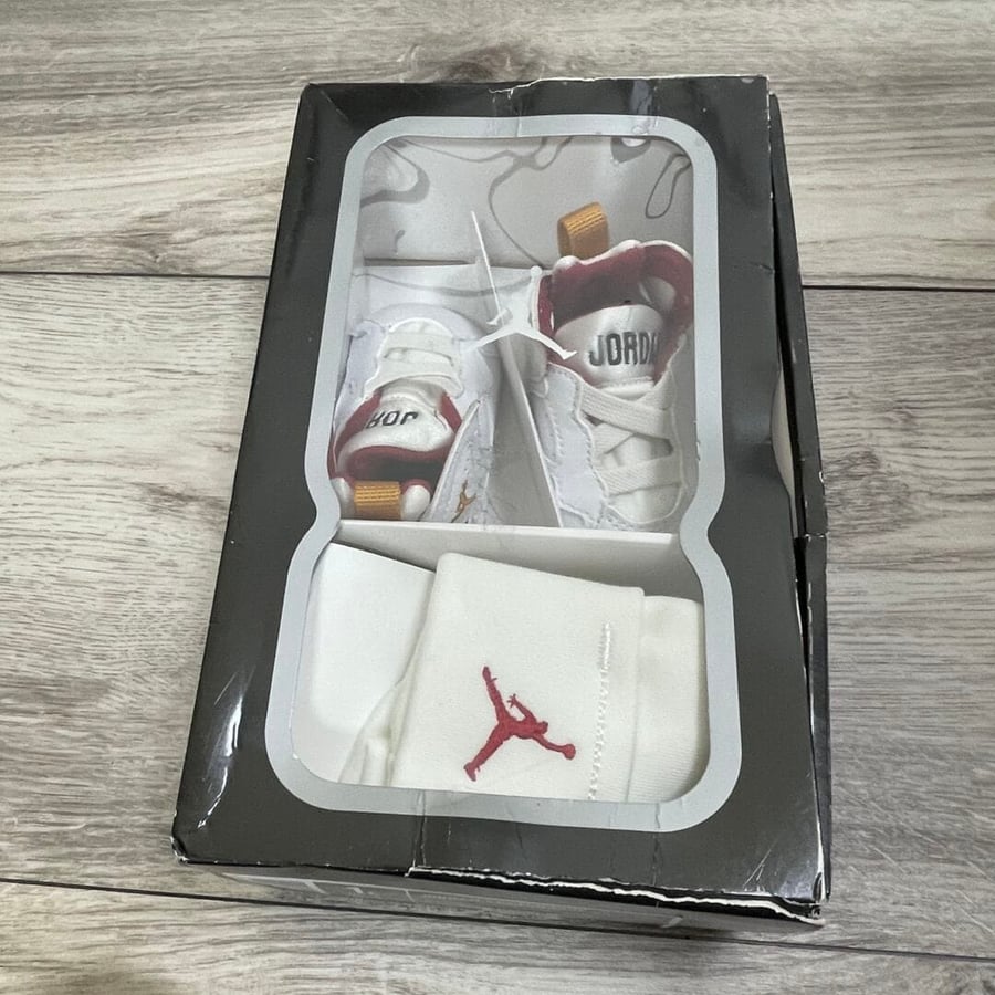 Vintage Baby Jordans - Size 1 - DAMAGED BOX