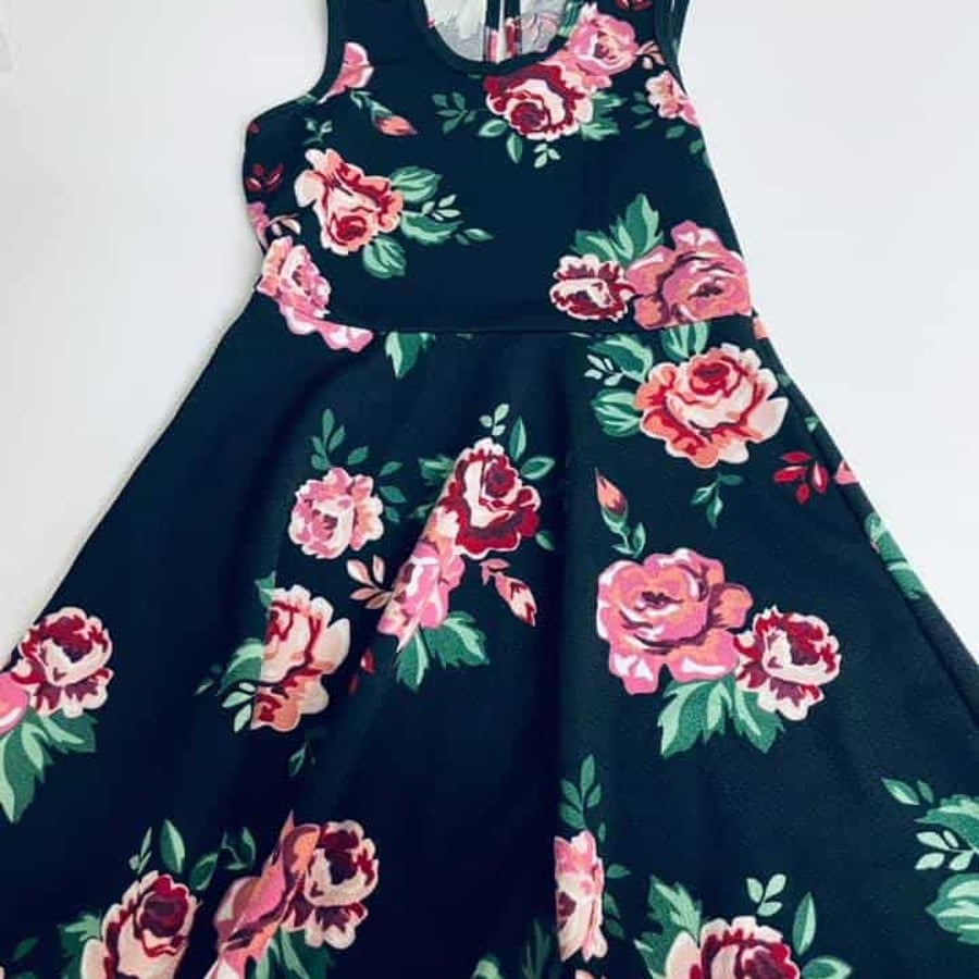 GIRLS - #603 - Size 6 - Dress