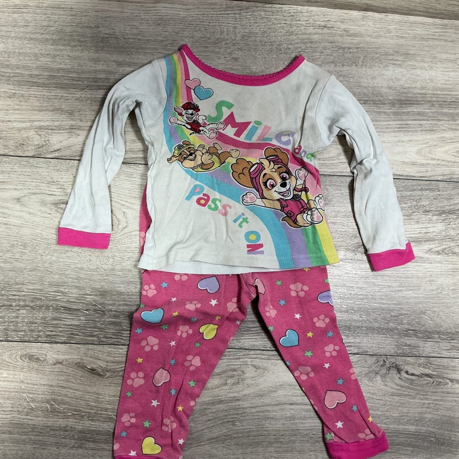 GIRLS - 2T - PJs - Play Clothes