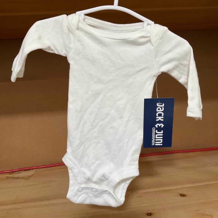 BOYS/GIRLS - Newborn - Onesie - Play Clothes Condition