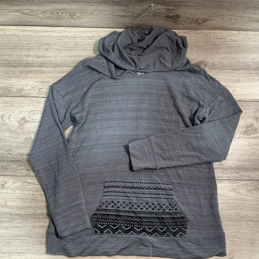 GIRLS - Size 10 - Pullover Shirt