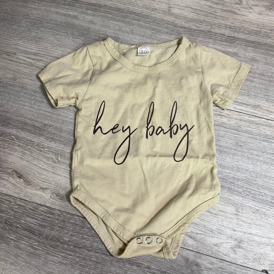 BOYS / GIRLS - 12 Months - Onesie