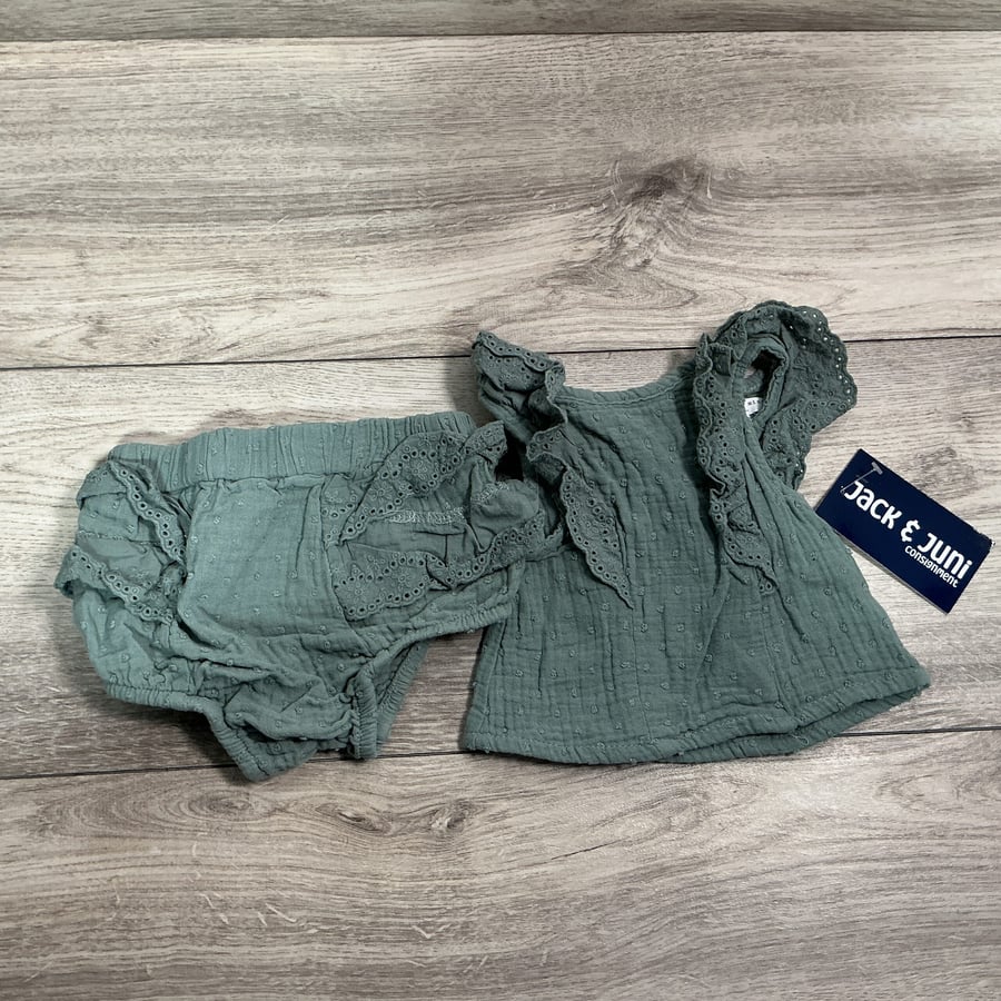 GIRLS - 3/6 Month - Shirt and Bloomers