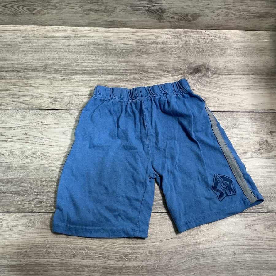 BOYS - Size 6 - Shorts
