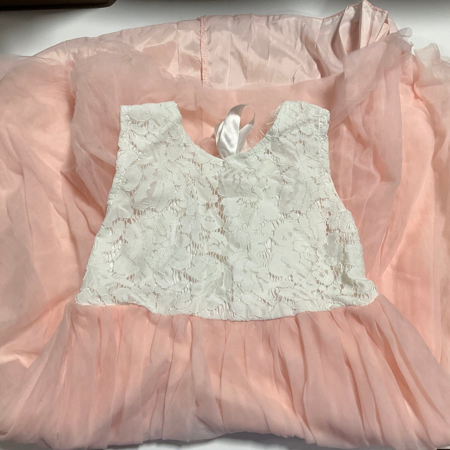 GIRLS - Size 6 - Flower Girl Dress