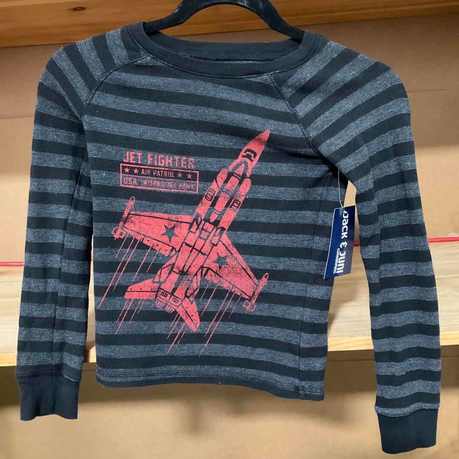 BOYS - Size 7 - Shirt