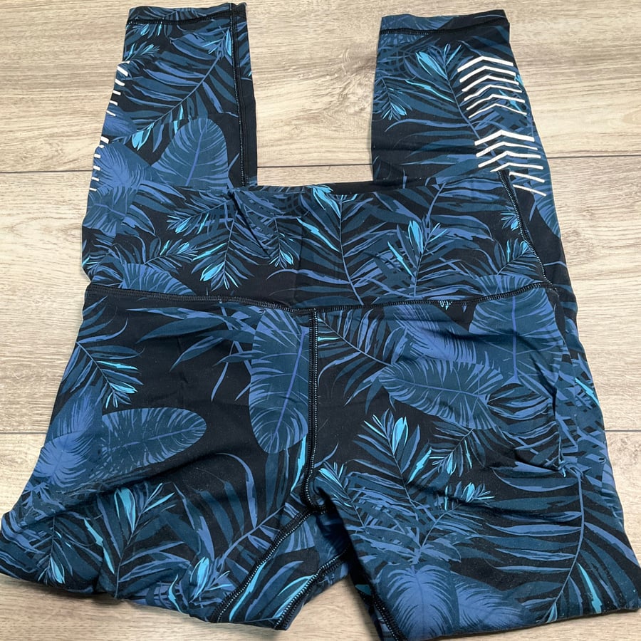 TEEN / WOMEN'S - Size Small - Pants