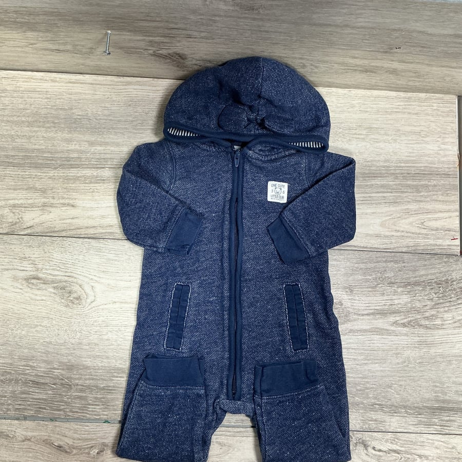 BOYS - 9 Month - Jumper / Cold Suit
