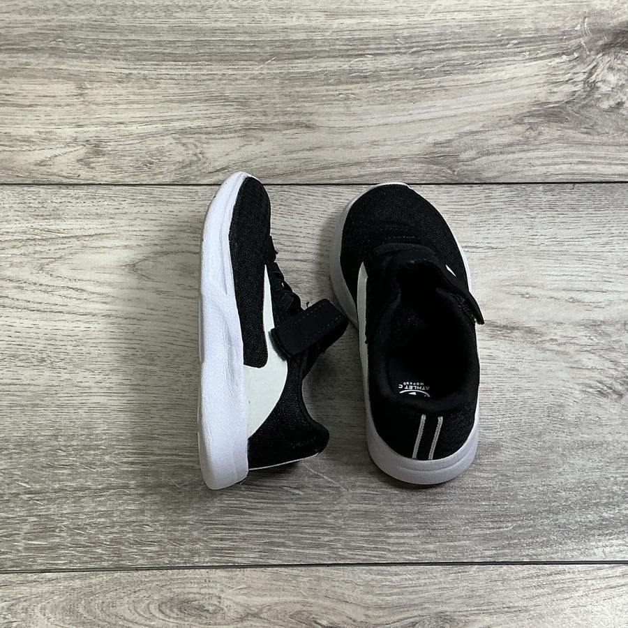 BOYS - Size 7 - Shoes