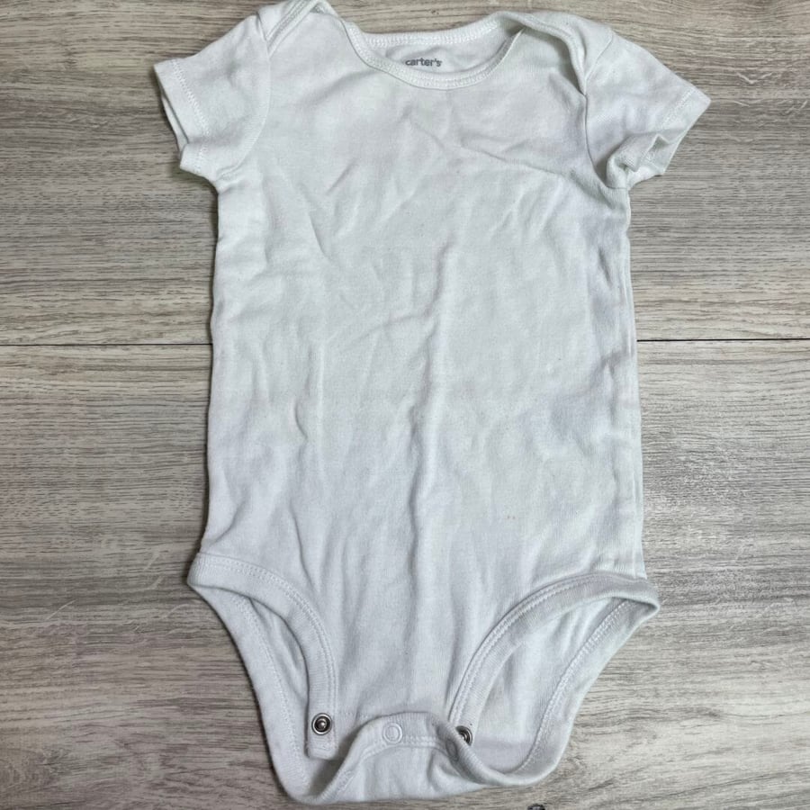 BOYS / GIRLS - 9 Months - Onesie