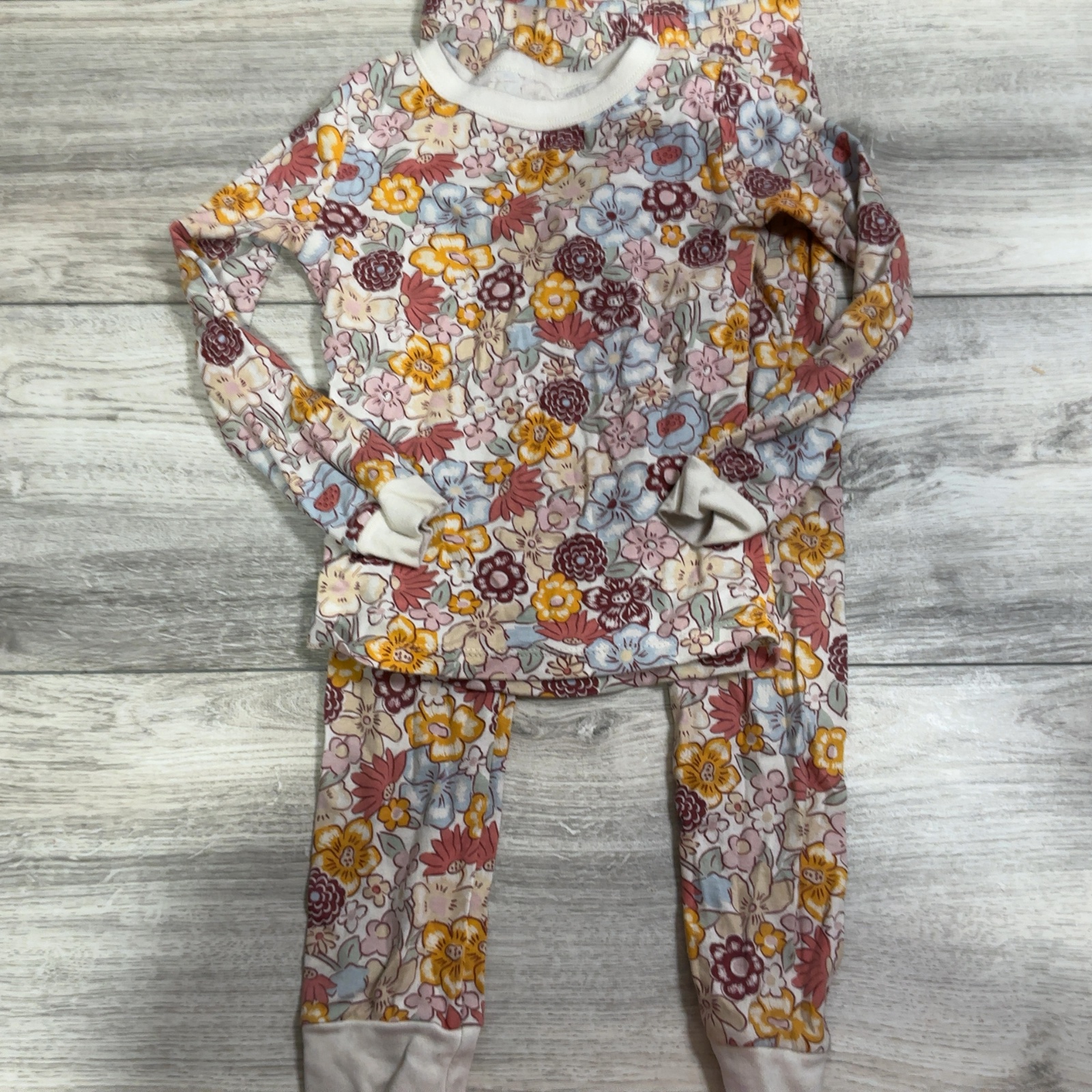 Girls · 6 · PJs