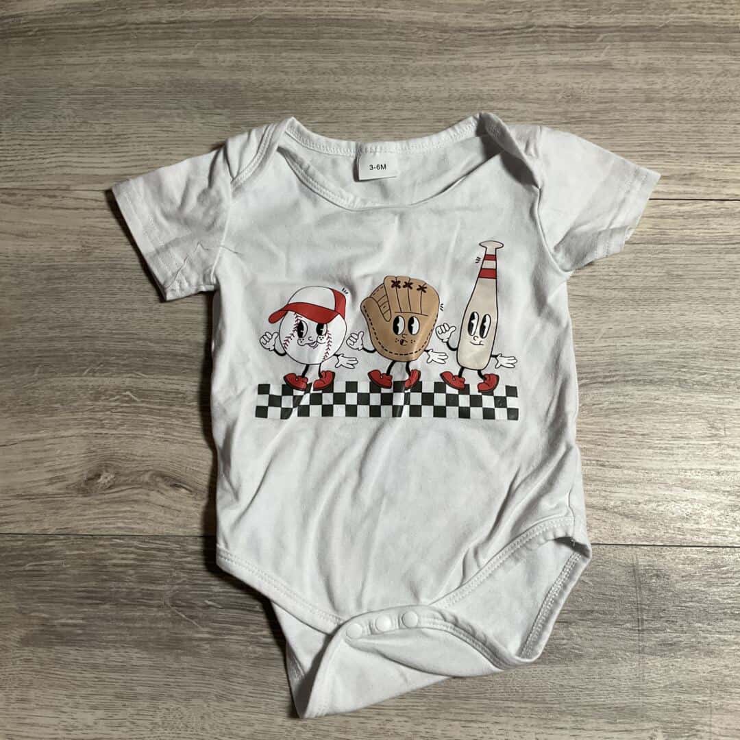 BOYS / GIRLS - 3/6 Months - Onesie