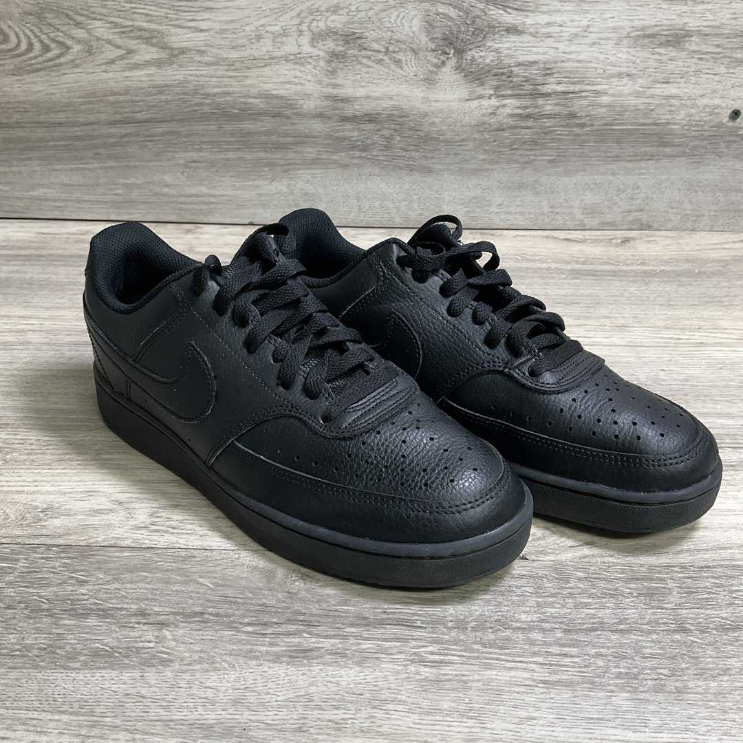 TEENS - Size 7 - Nike Sneakers