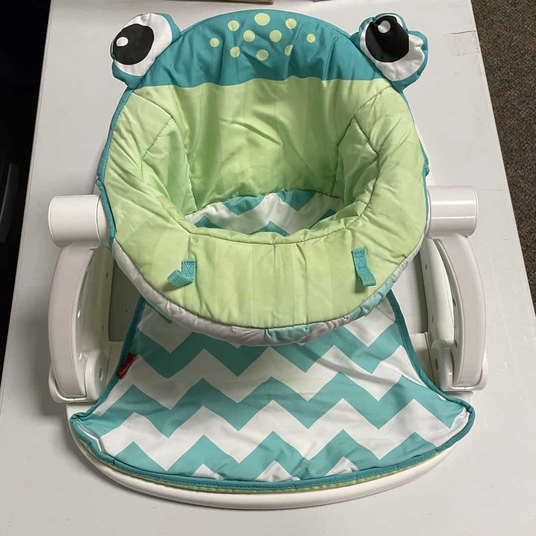 Fisher Price Frog Sit Me Up (NO TOYS)