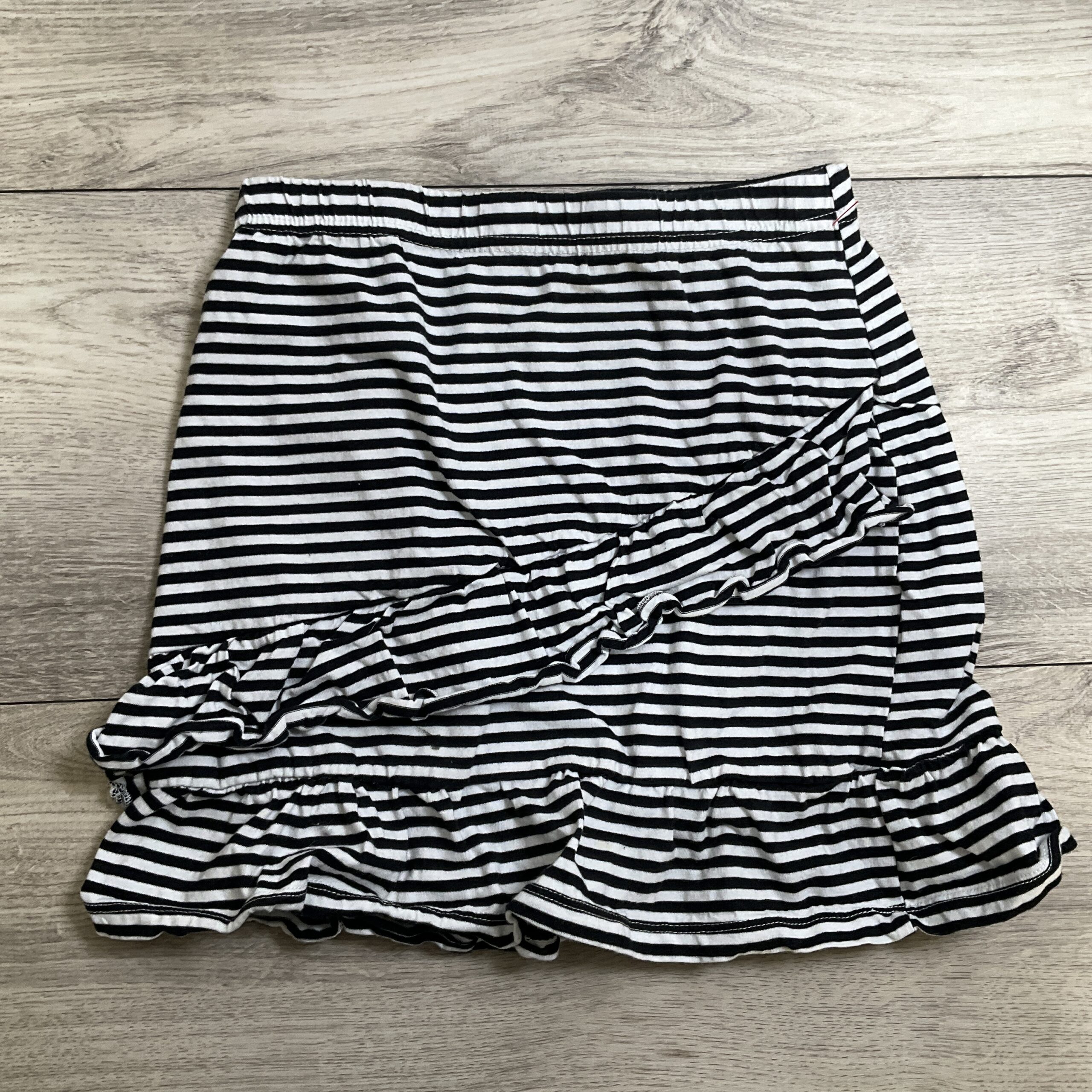 GIRLS - Size 10 - Skirt