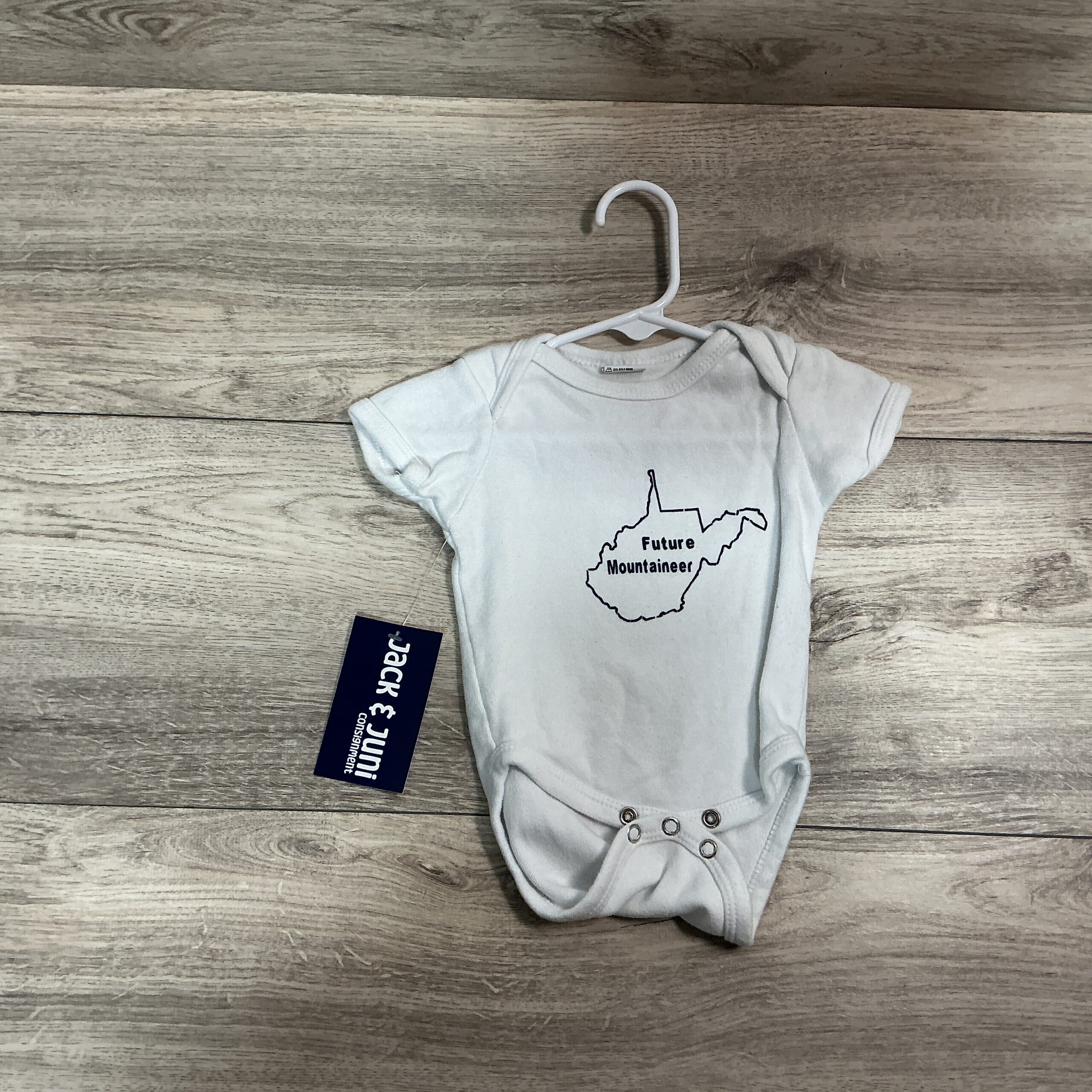 BOYS/GIRLS - 3/6 Month - Onesie