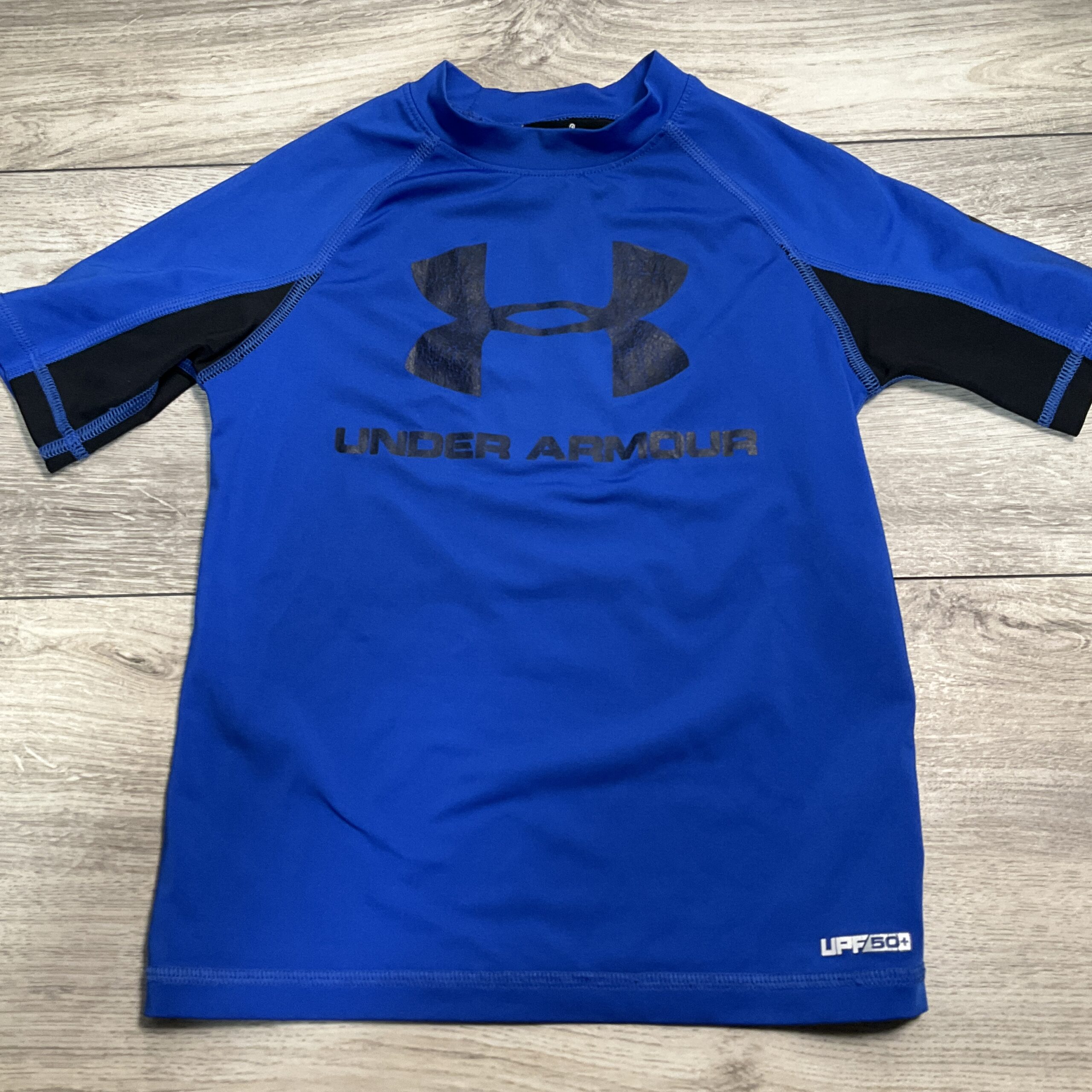 BOYS - Size 6 - Shirt