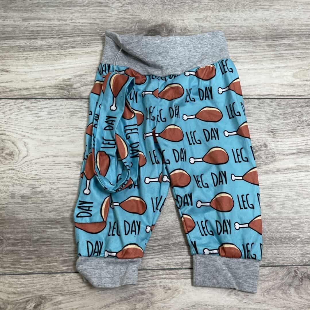GIRLS – 3/6 Months – Pants w/ Bow