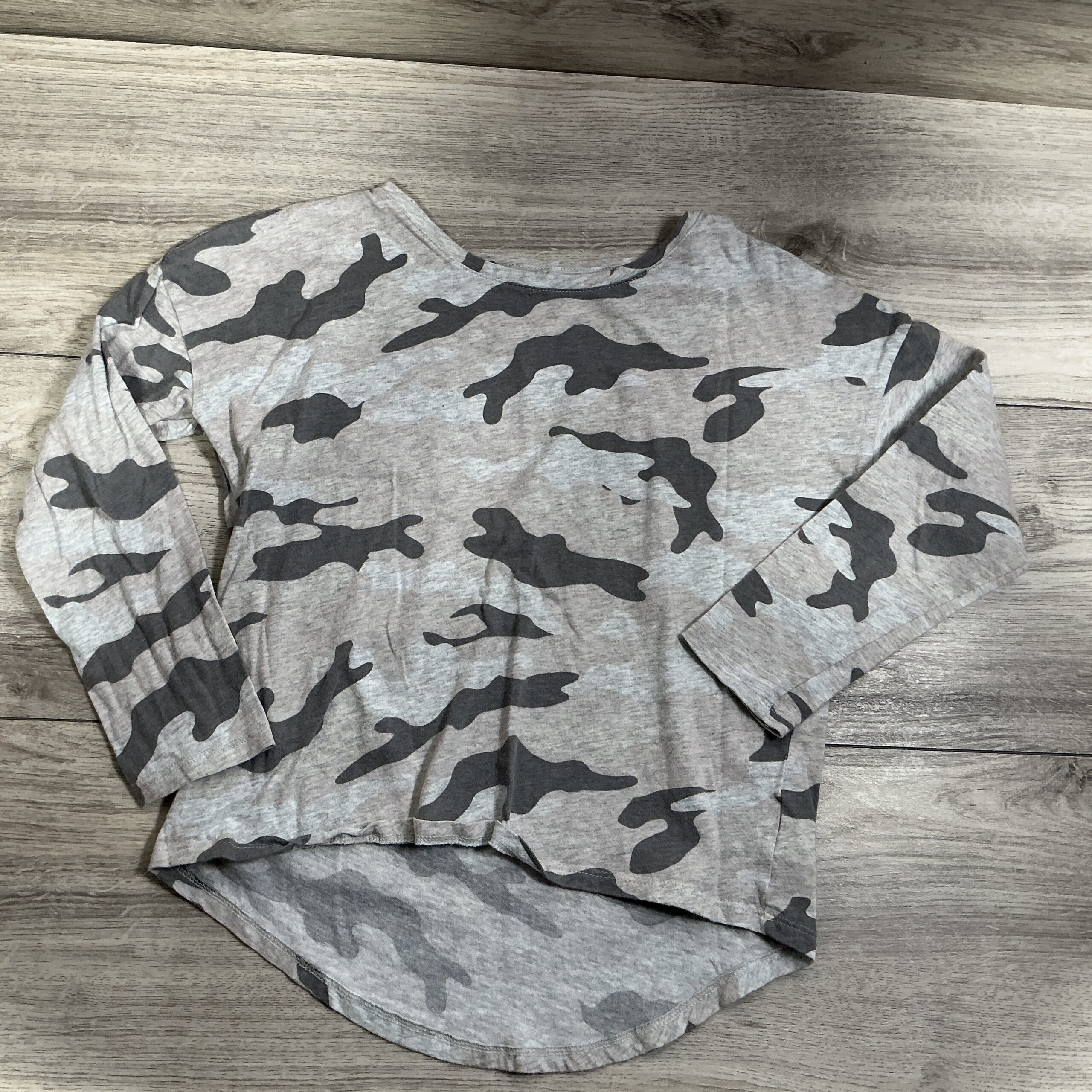 GIRLS - Size 8 - Shirt
