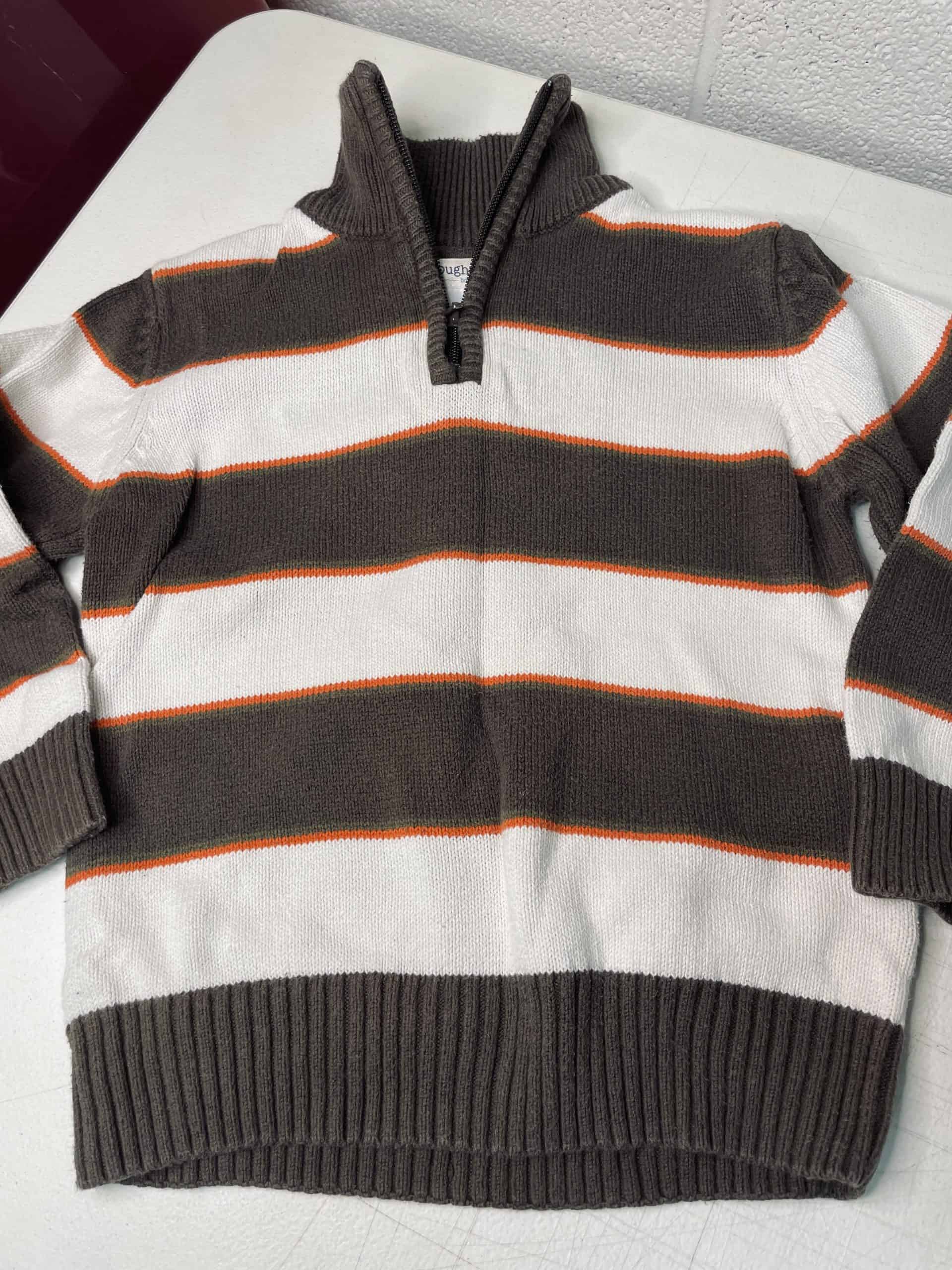 BOYS - #358 - Size 5/6 - Sweater