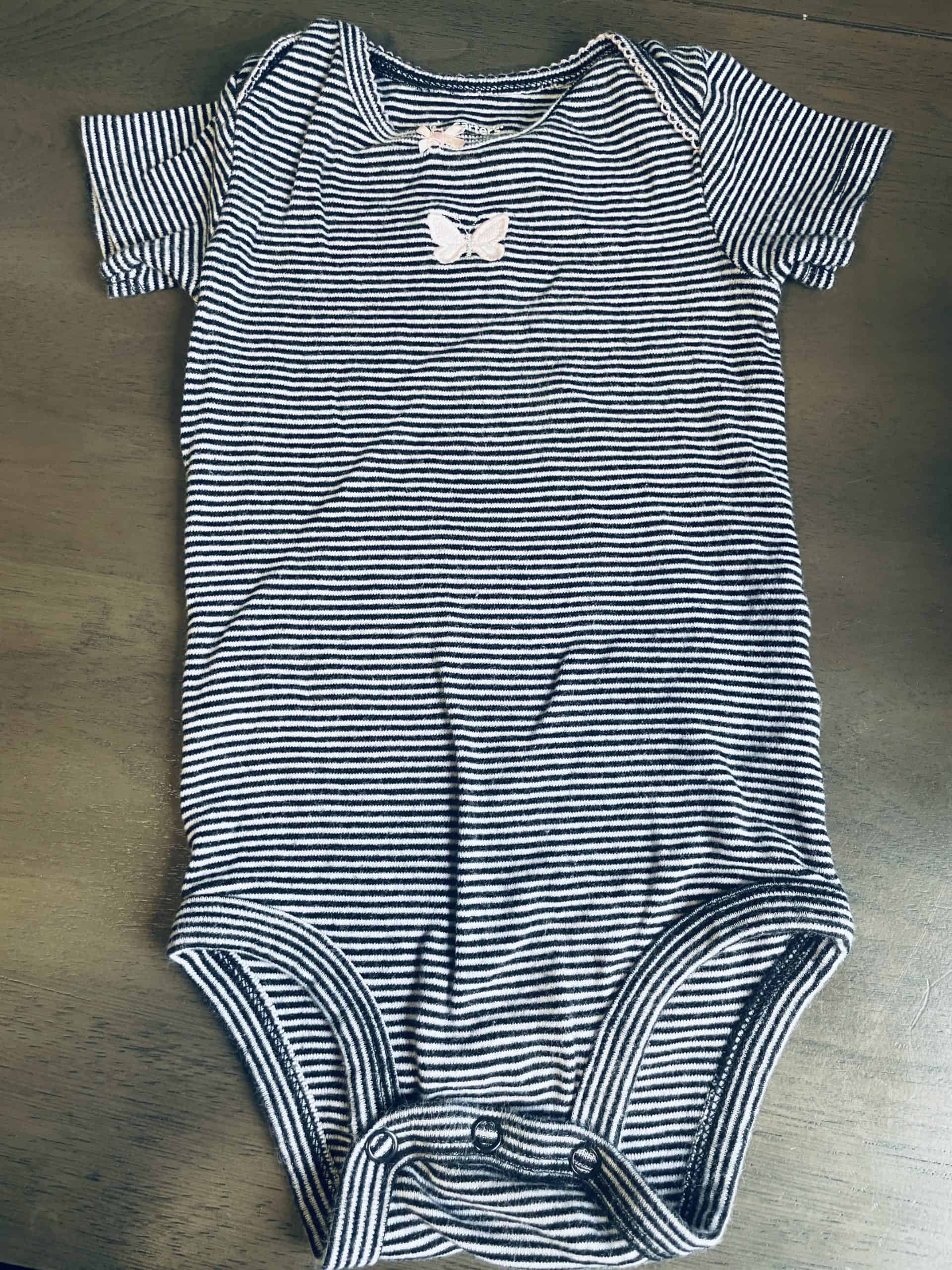 GIRLS - #2182 - 9 Months - Onesie