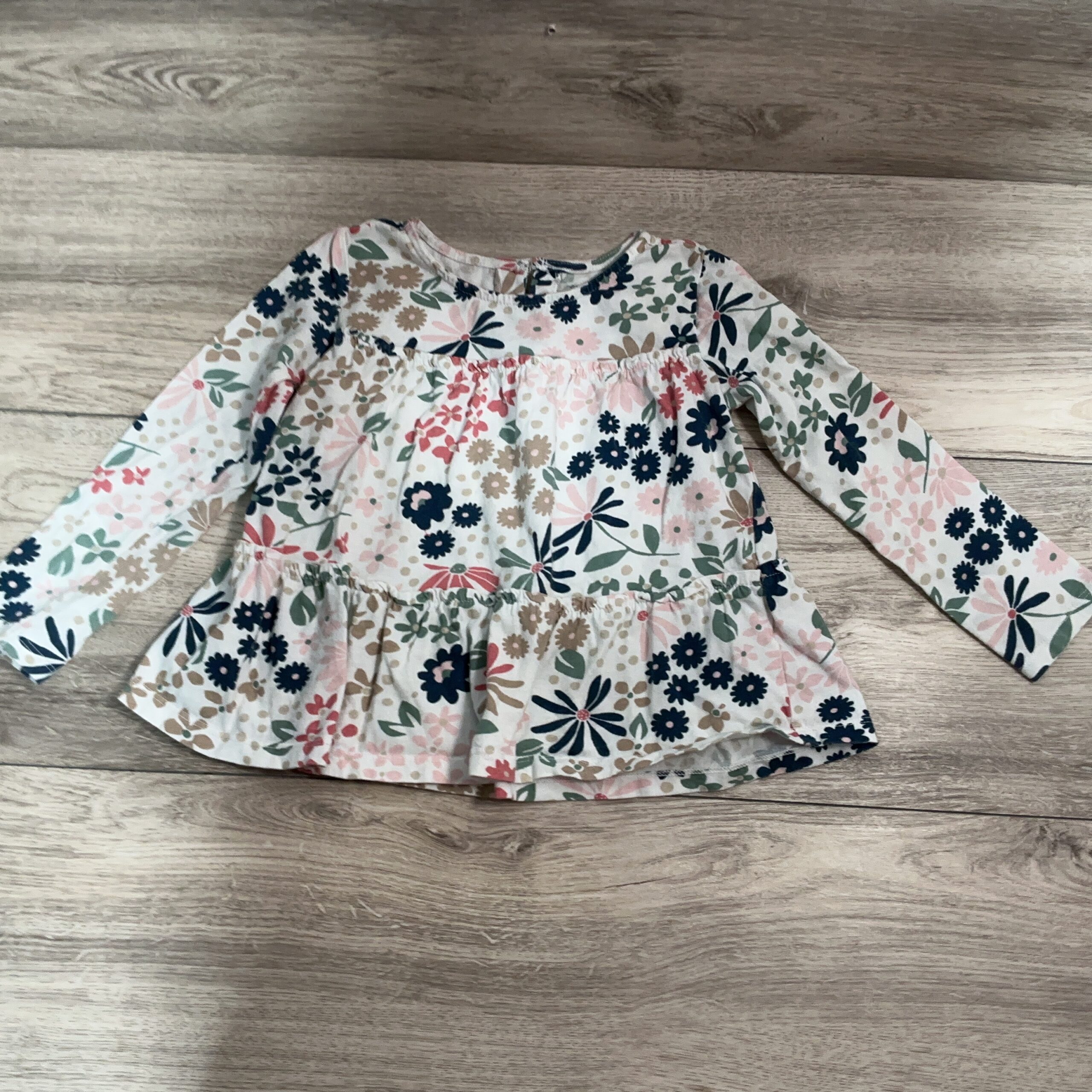 GIRLS - 5T - Shirt