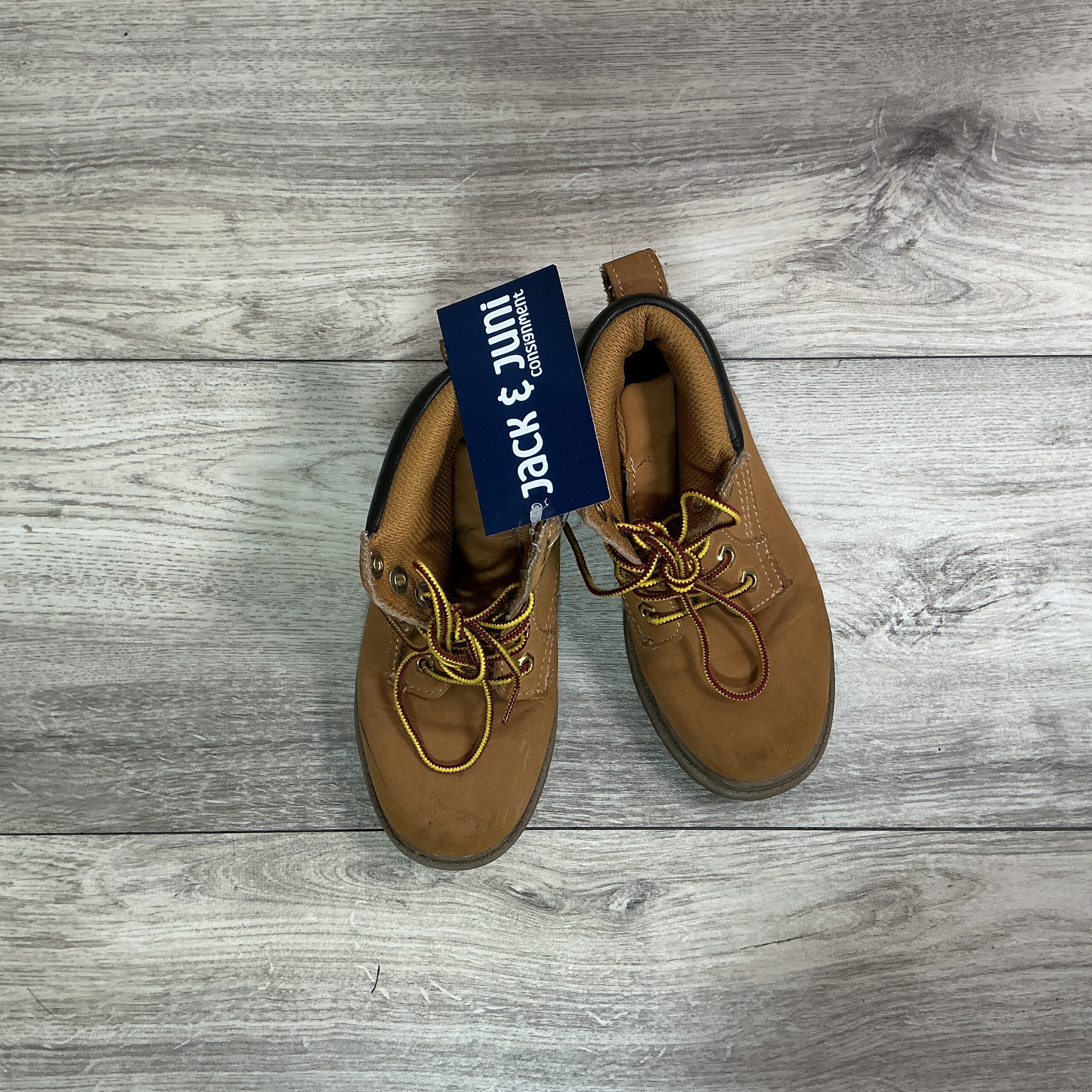 BOYS - Size 1 - Boots