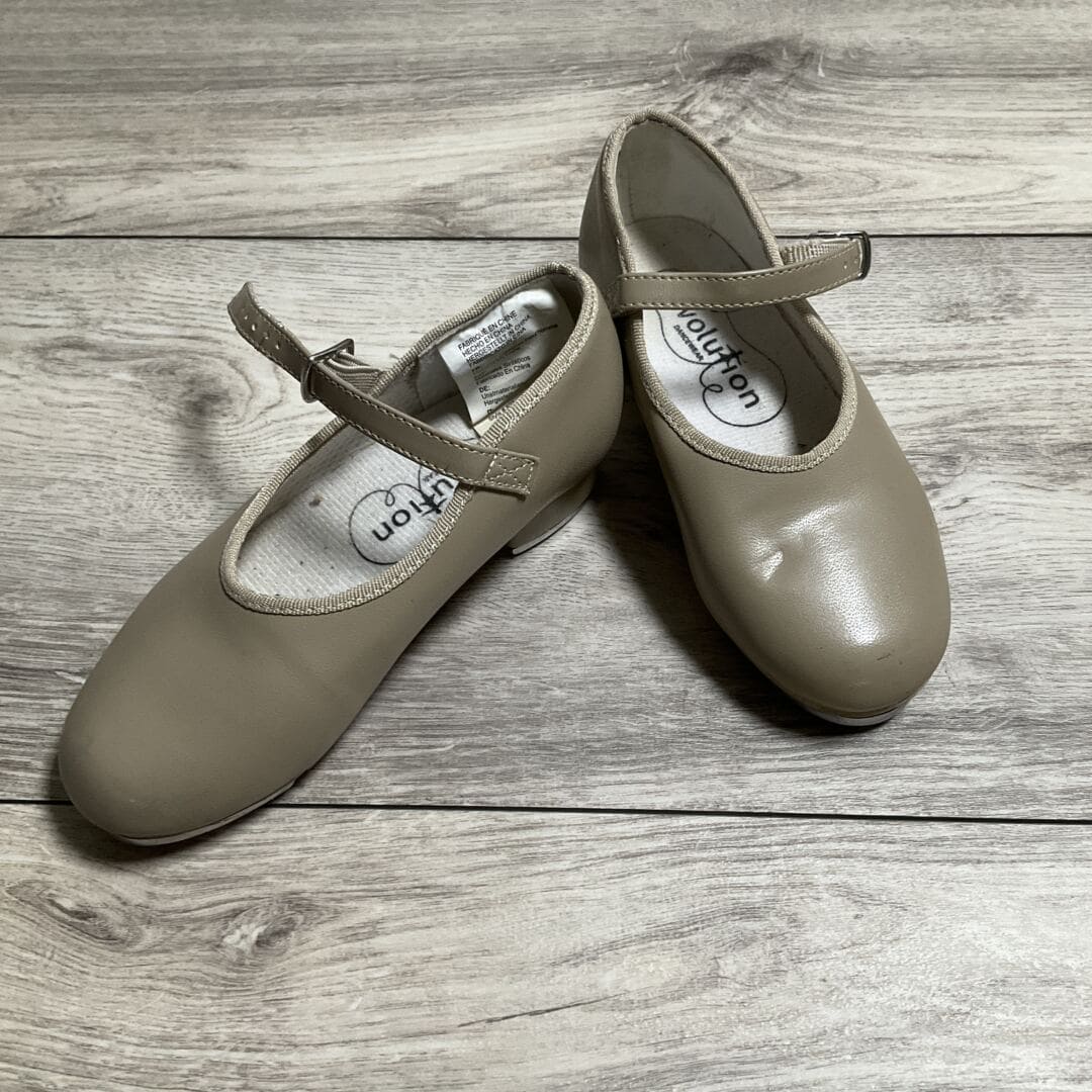 GIRLS - Size 13.5 - Tap Shoes