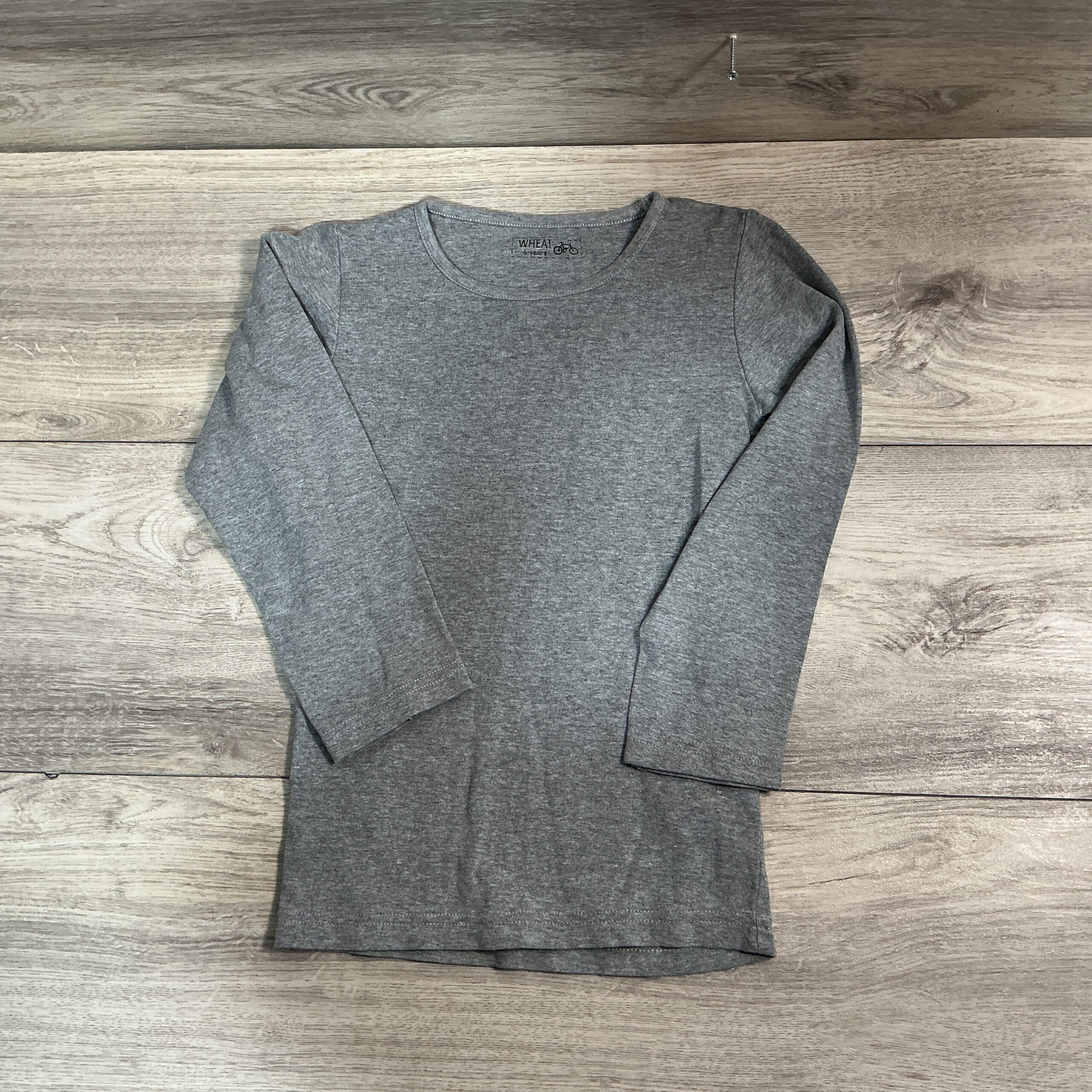 BOYS - Size 6 - Shirt