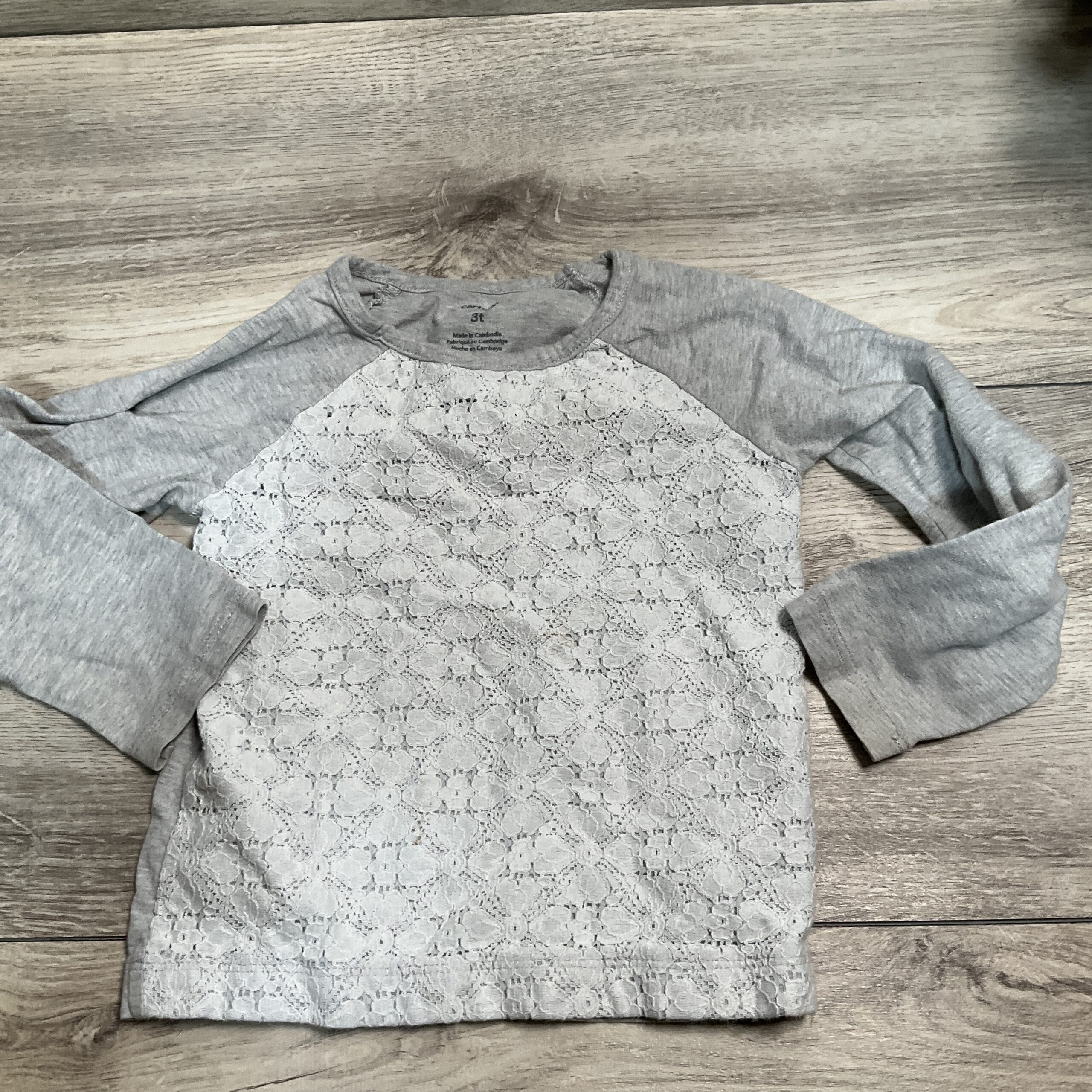 GIRLS - 3T - Shirt - Semi -Play Condition