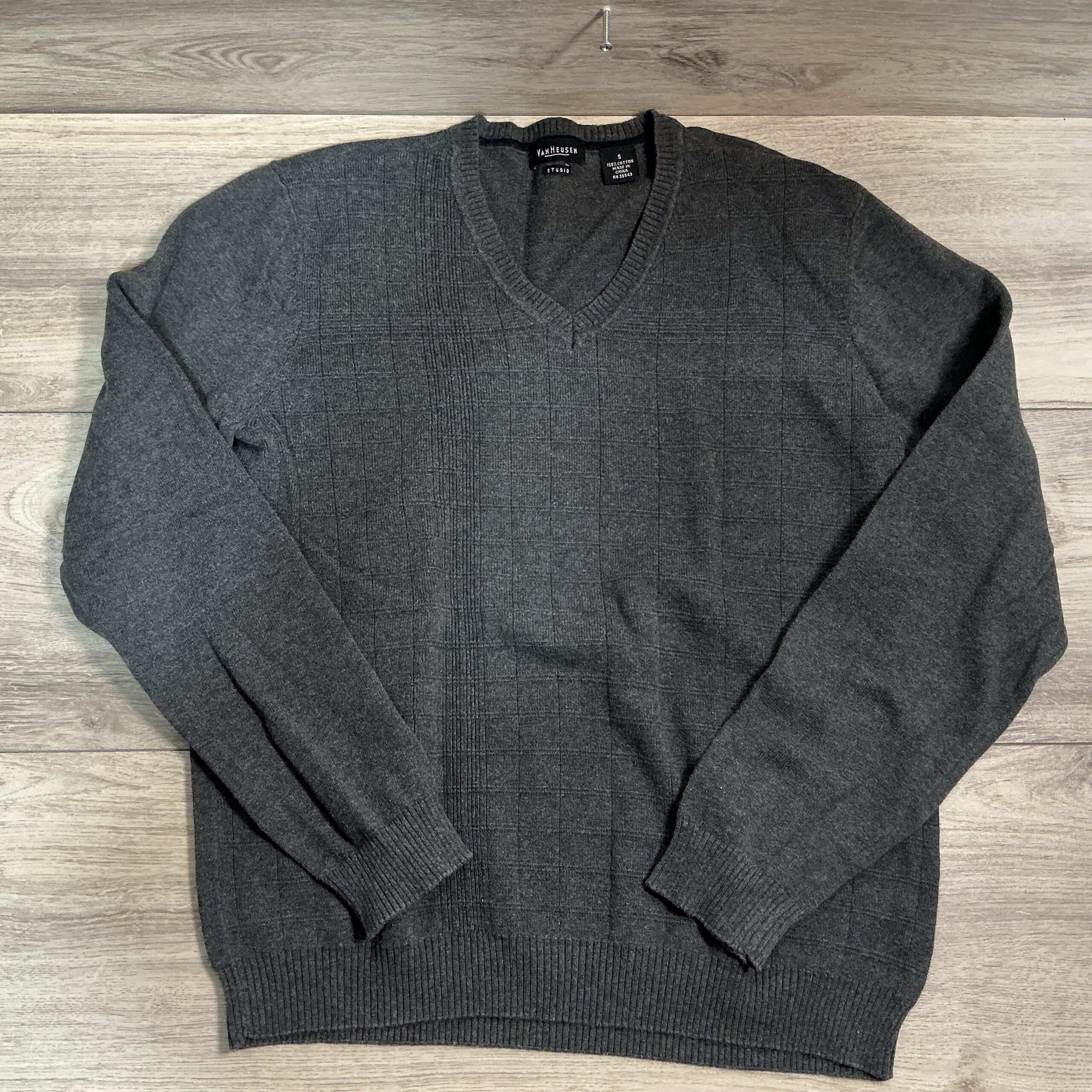 TEENS - Size Small - Shirt