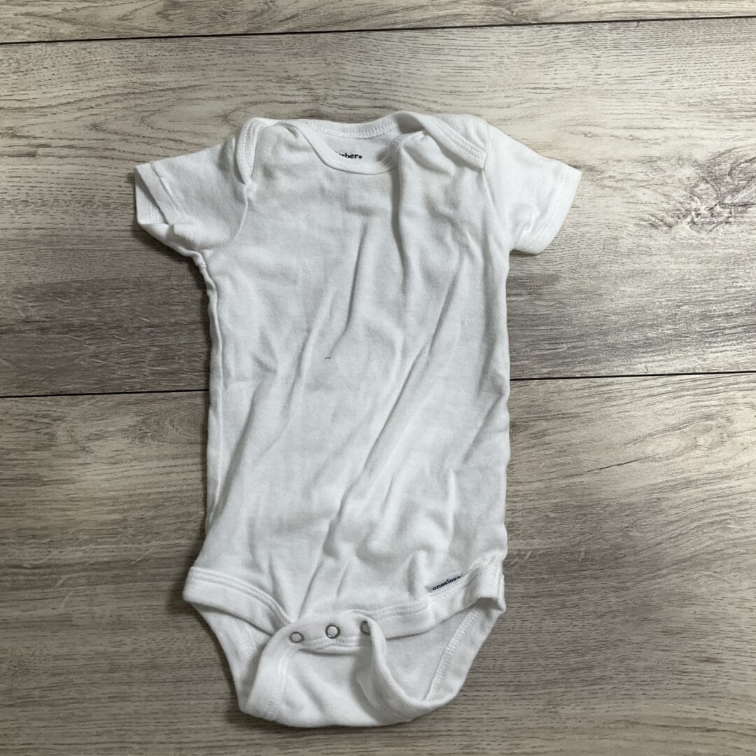 BOYS/GIRLS - 3/6 Month - Onesie - Play Clothes Condition