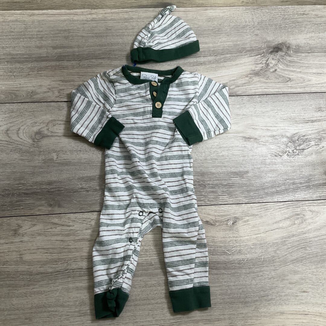 BOYS - 6/9 Month - Jumper with hat
