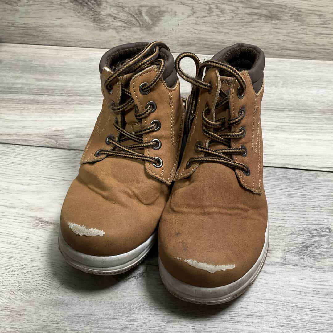 BOYS - Size 11 - Boots