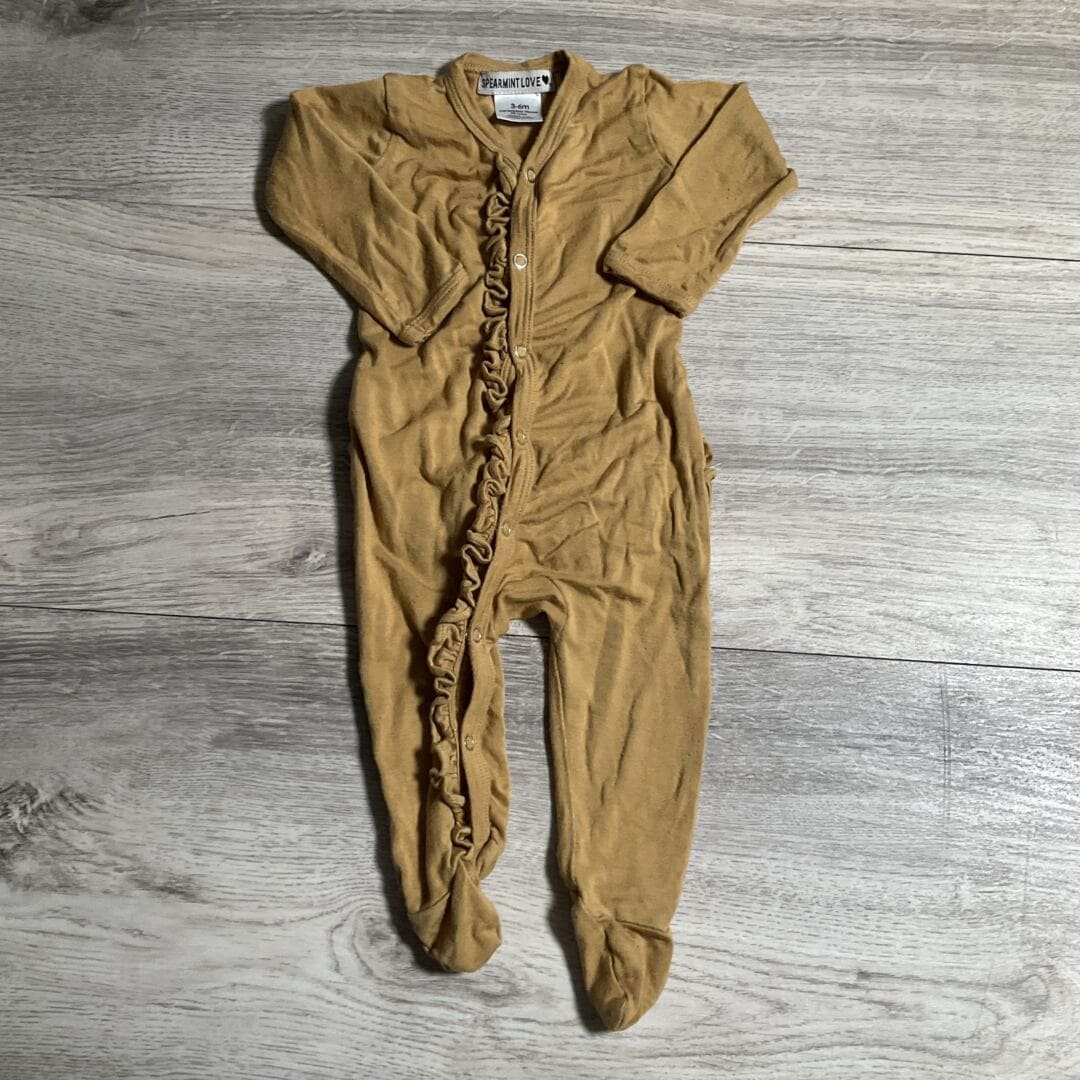 GIRLS - 3/6 Months - Bamboo Ruffle Sleeper