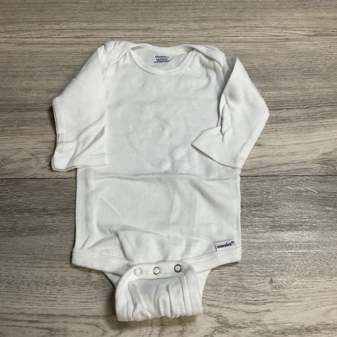 BOYS / GIRLS - 6/9 Months - Onesie