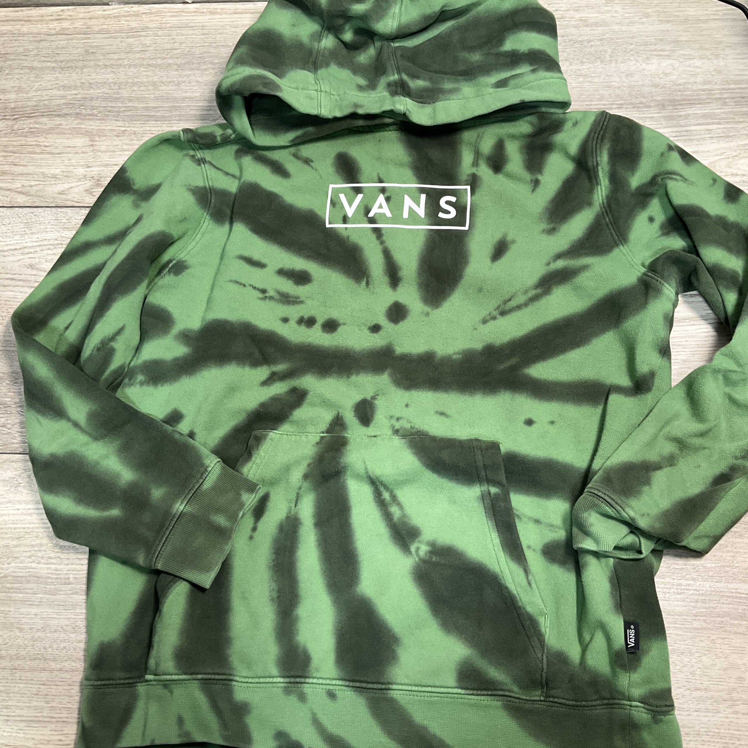 BOYS - Size 8 - Pullover