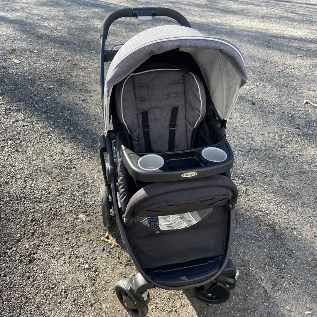 Graco Single Stroller - Reversible Views (Only Used for Play)