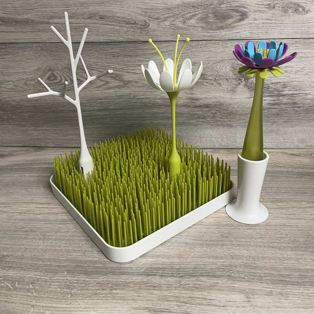 Grass Countertop Drying Rack w/ Flowers