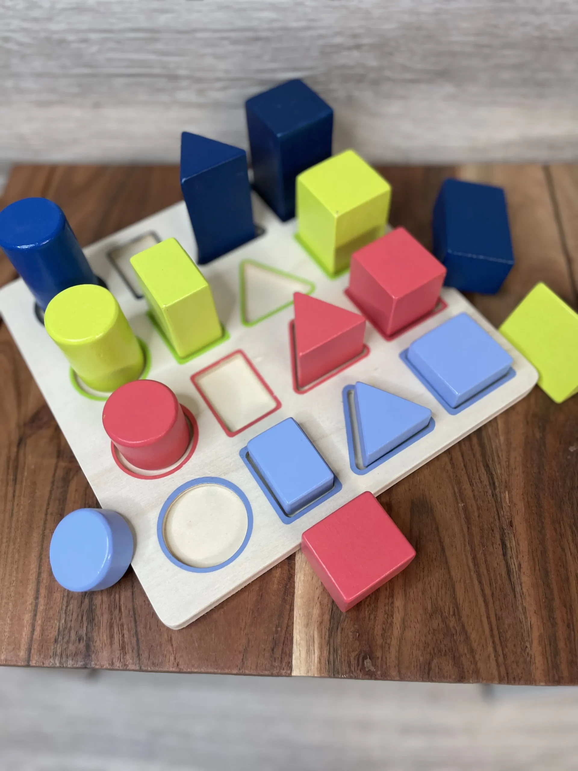 Geometry Shape Fitting Educational Puzzle