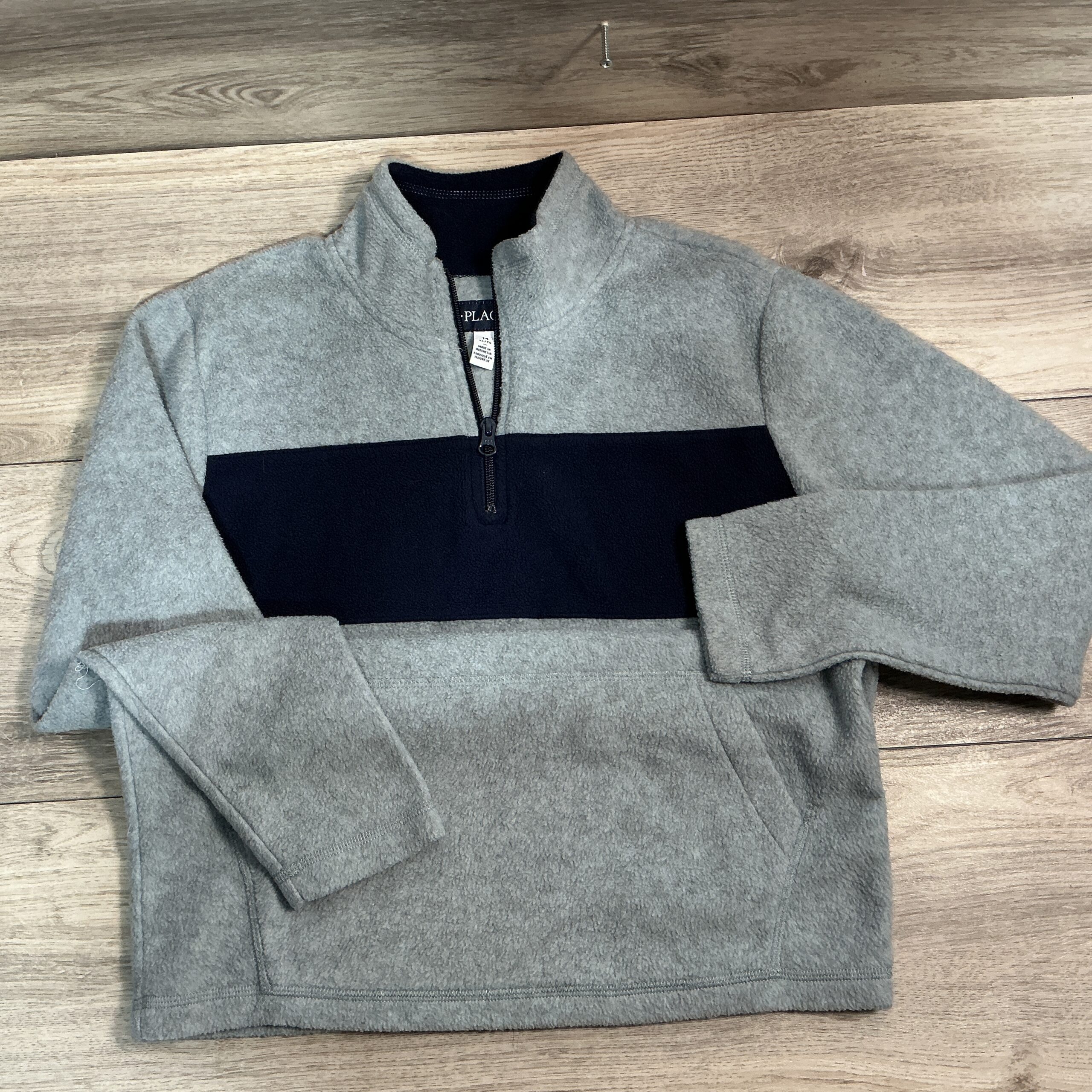 BOYS - Size 14 - Pullover