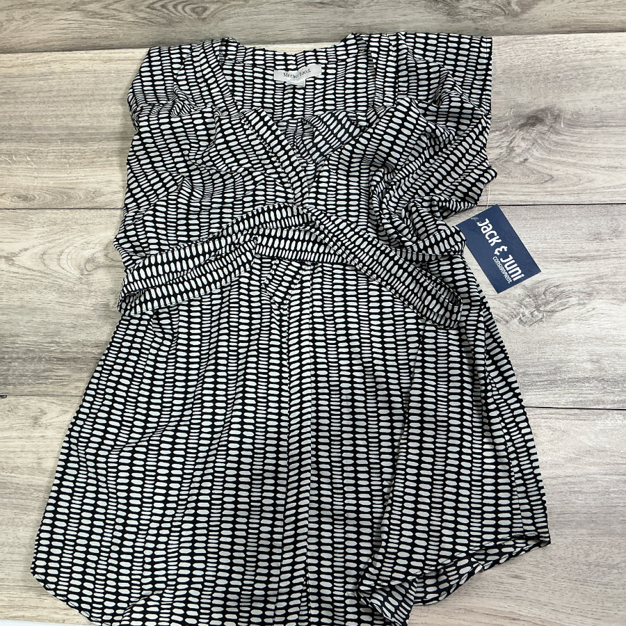 MATERNITY - Small -Shirt